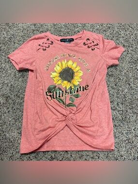 Kandy Kiss size small 7/8 girls Coral 'Sunshine' Lace-Up Knot Tee